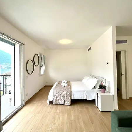 아파트 Panoramic And View 레체노